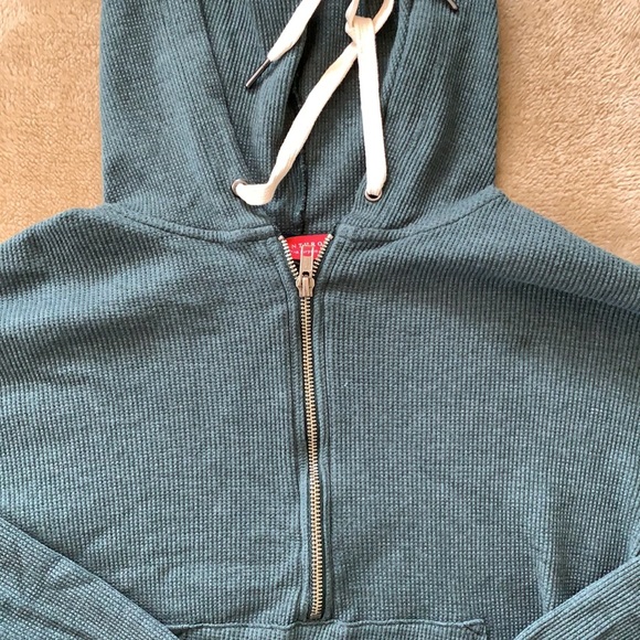 N:philanthropy Vienna & Remy Sweat Set - Picture 3 of 6